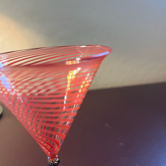 Shaken not stirred.  Orange stripes and black swirls, hand blown Martini Glass - Picture 8 of 8